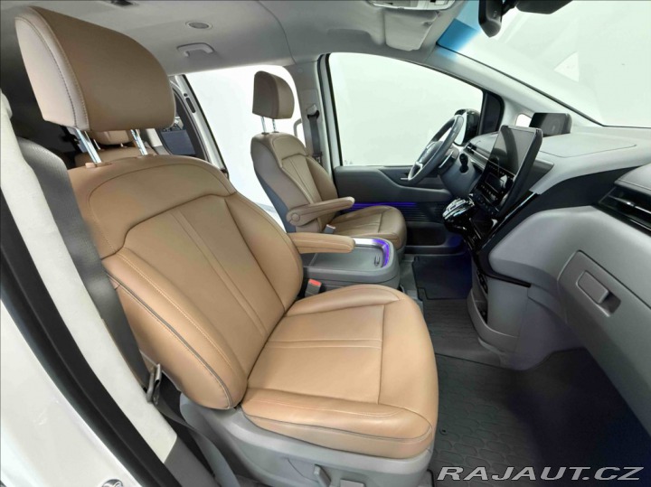 Hyundai Staria 2,2 CRDI LUXURY EDICE 4X4 2021