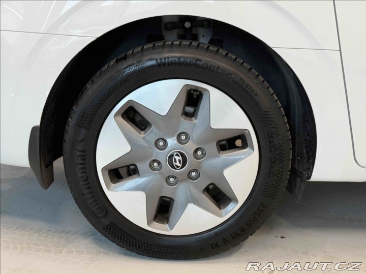 Hyundai Staria 2,2 CRDI LUXURY EDICE 4X4 2021