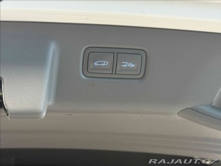 Hyundai Staria 2,2 CRDI LUXURY EDICE 4X4 2021