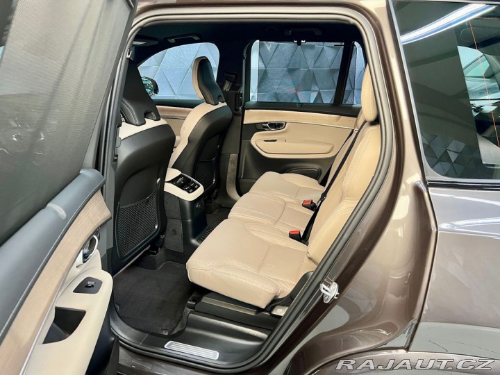 Volvo XC90 T8 AWD PLUS DARK, VZDUCH, 2026