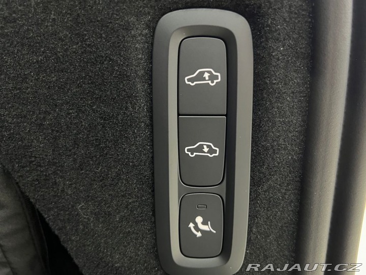 Volvo XC90 T8 AWD PLUG-IN HYBRID, 7 2026