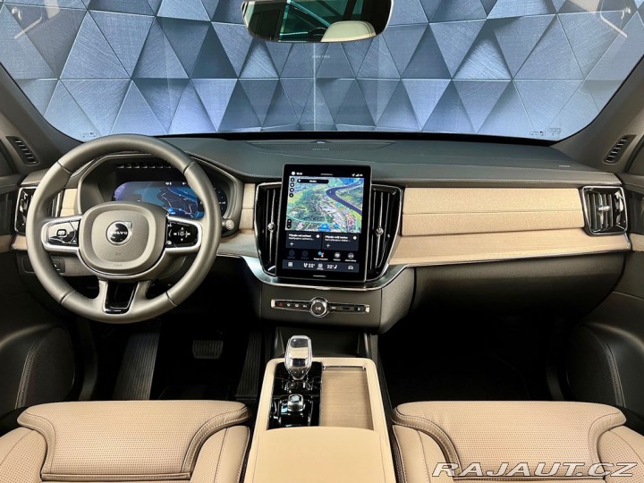 Volvo XC90 T8 AWD PLUG-IN HYBRID, 7 2026