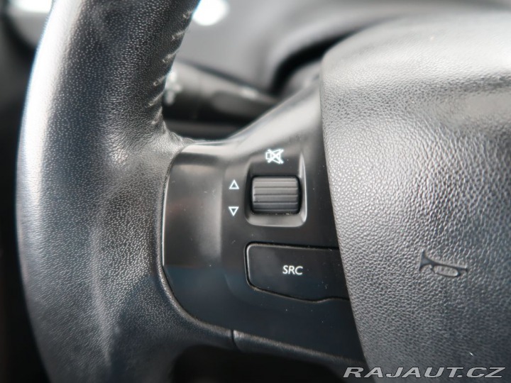 Peugeot 2008 1.6HDI,68kW,Manuál 2013