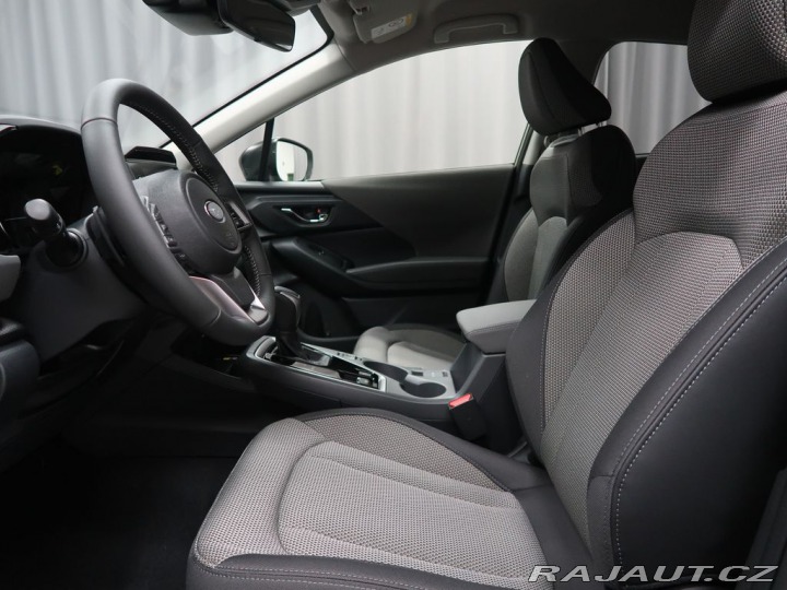 Subaru Crosstrek COMFORT 4X4 AWD. Nová bar 2026