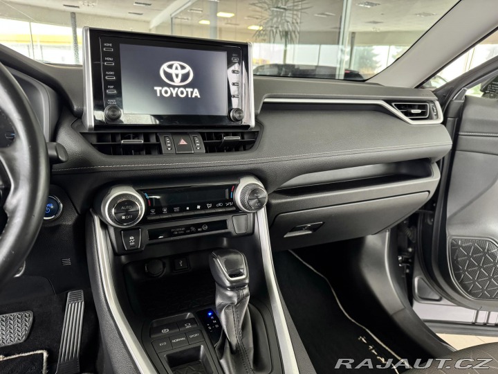 Toyota RAV4 2,5 Hybrid*AUT*Navi*REZER 2022