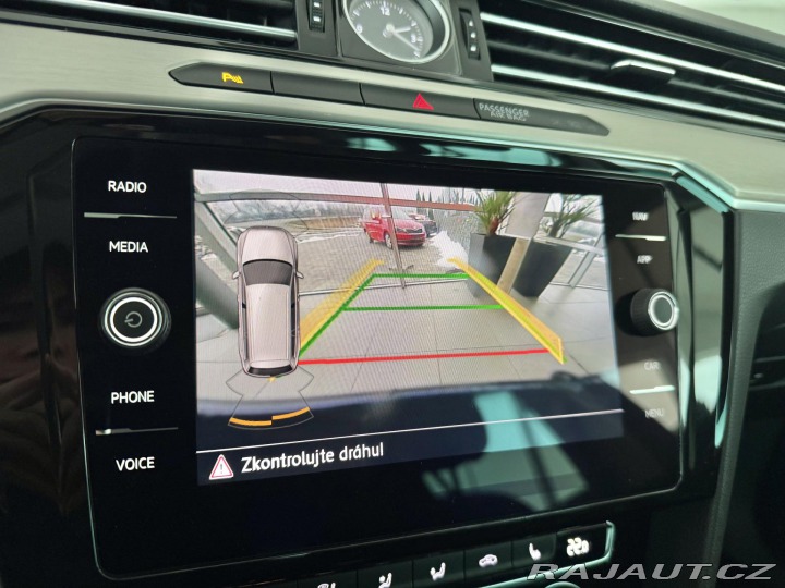 Volkswagen Passat 2,0TDI DSG*Higline*Masáž* 2019