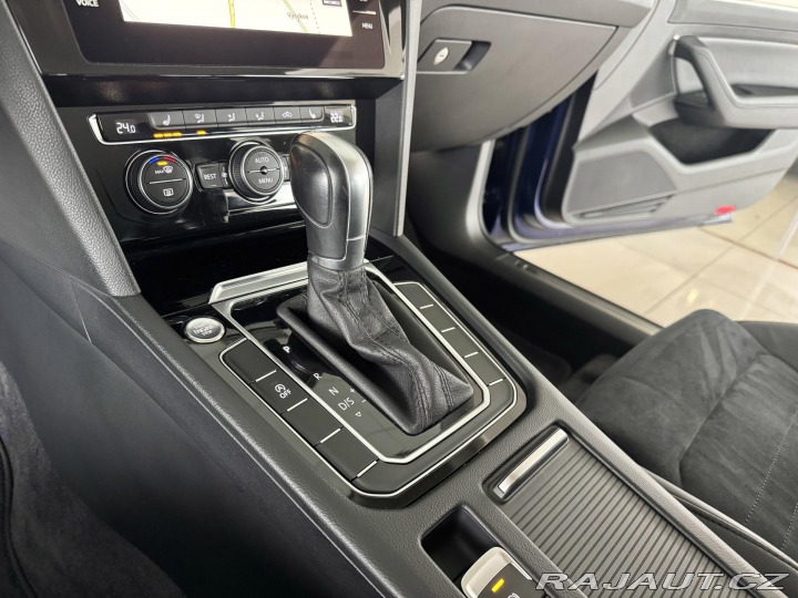 Volkswagen Passat 2,0TDI DSG*Higline*Masáž* 2019