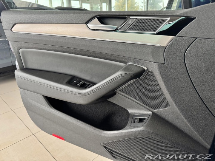 Volkswagen Passat 2,0TDI DSG*Higline*Masáž* 2019