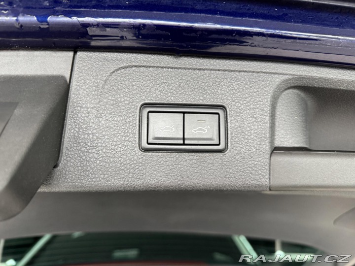 Volkswagen Passat 2,0TDI DSG*Higline*REZERV 2019