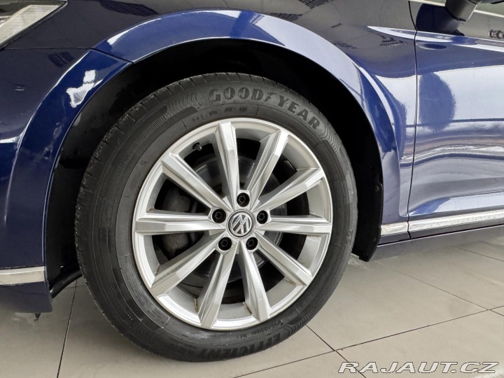 Volkswagen Passat 2,0TDI DSG*Higline*Masáž* 2019
