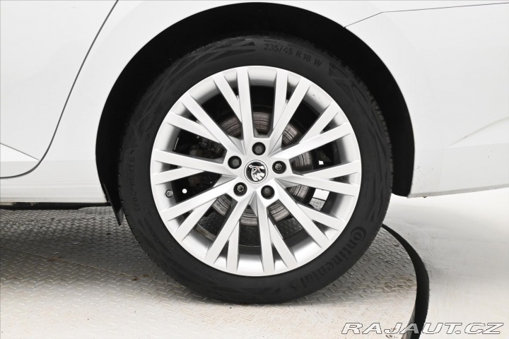 Škoda Superb 1,4 TSI iV 160 kW STYLE D 2022