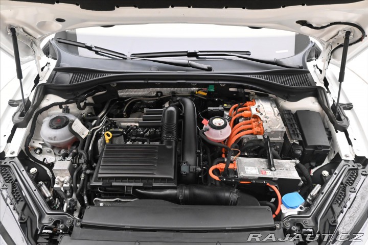 Škoda Superb 1,4 TSI iV 160 kW STYLE D 2022