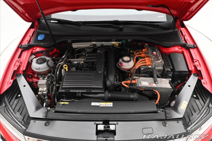 Volkswagen Passat 1,4 TSI GTE 160kW DSG Zár 2021