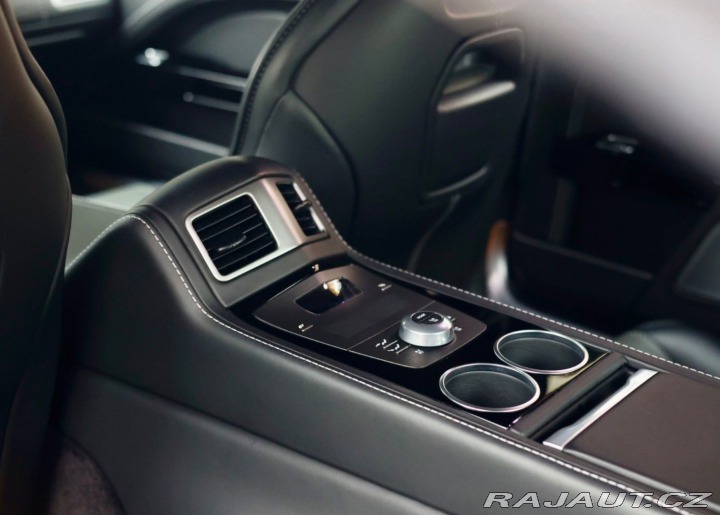 Aston Martin Rapide 6.0 S | B&O - Kamera 2015