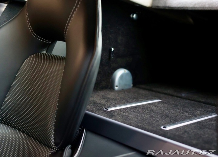 Aston Martin Rapide 6.0 S | B&O - Kamera 2015