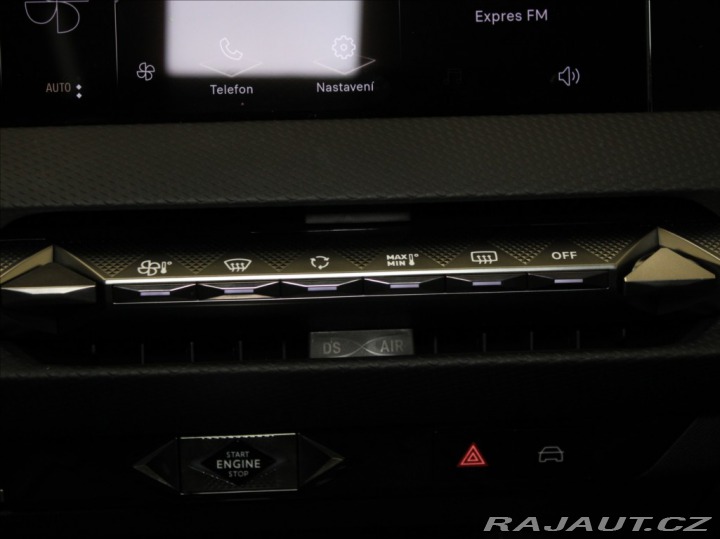 Ostatní značky Ostatní modely DS Automobiles DS4 Crossback 1,6 E-TENSE 225k.PANO.17t 2024