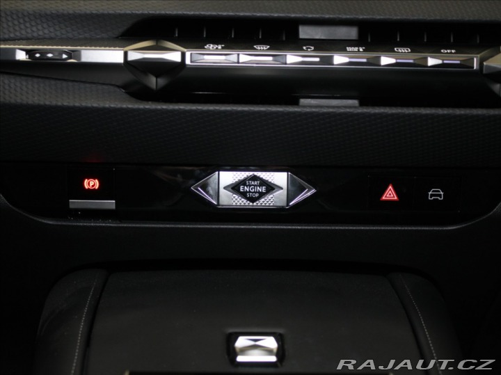 Ostatní značky Ostatní modely DS Automobiles DS4 Crossback 1,6 E-TENSE 225k.PANO.17t 2024