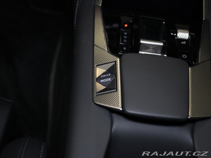 Ostatní značky Ostatní modely DS Automobiles DS4 Crossback 1,6 E-TENSE 225k.PANO.17t 2024