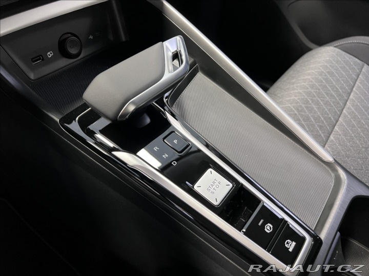 MG ZS 1.5 ZS HYBRID+ Emotion 2025