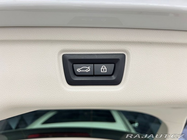 BMW 3 320d xDrive LUXURY, PANOR 2022