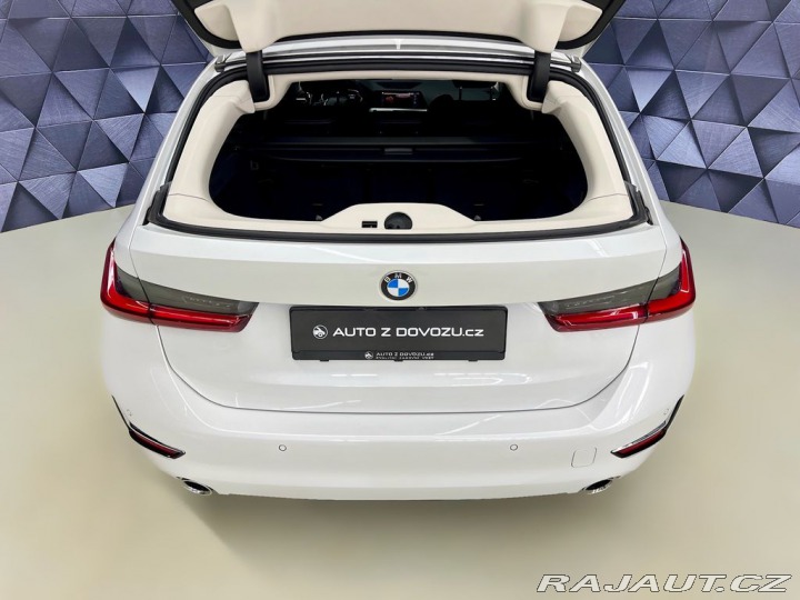 BMW 3 320d xDrive LUXURY, WEBAS 2022