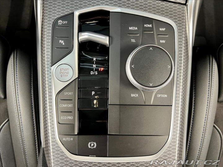 BMW 3 320d xDrive M-PAKET, HEAD 2023