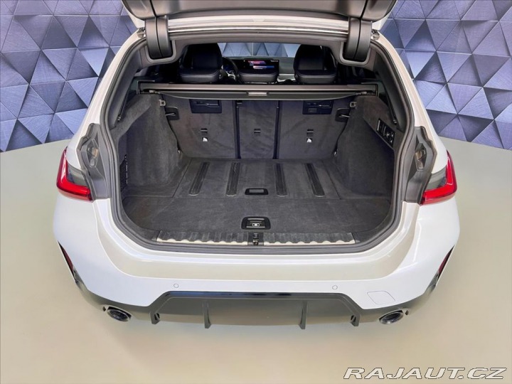 BMW 3 320d xDrive M-PAKET, HEAD 2023