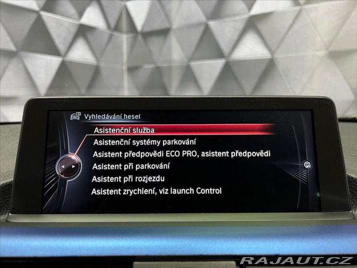 BMW 1 235KW, NAVIGACE,SPORT. VÝ 2014