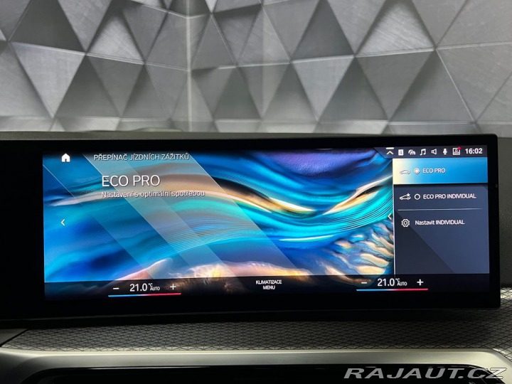 BMW 3 320d xDrive, M-PAKET, TAŽ 2023