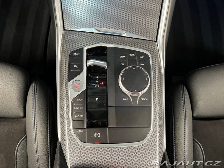 BMW 3 320d xDrive, M-PAKET, TAŽ 2023