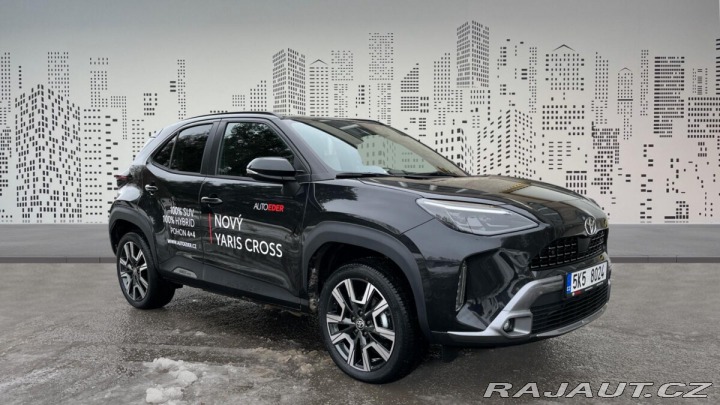 Toyota Yaris Cross 1,5 Hybrid e-CVT 4x4 130k 2025