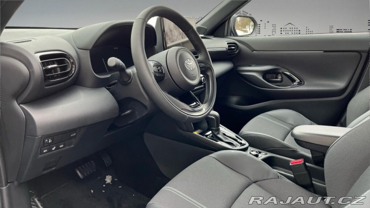 Toyota Yaris Cross 1,5 Hybrid e-CVT 4x4 130k 2025