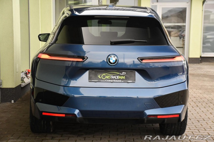 BMW iX xDrive 40 M-SPORT 2023