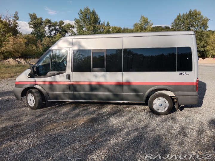 Ford Transit  2011