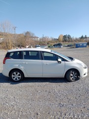 Peugeot 5008  2010