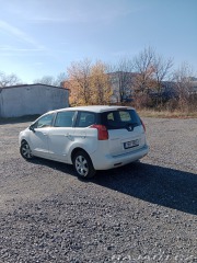Peugeot 5008  2010