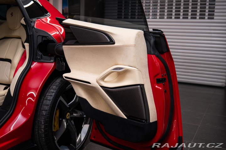 Ferrari Purosangue  2026