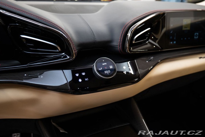 Ferrari Purosangue  1800