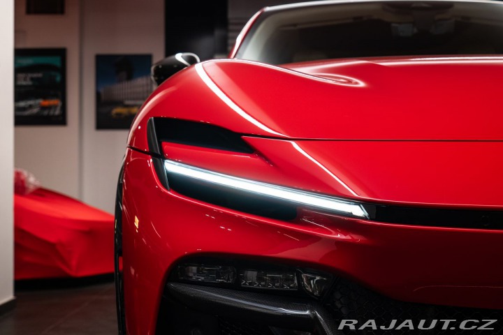 Ferrari Purosangue  2026