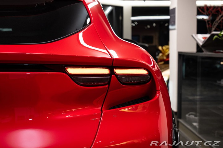 Ferrari Purosangue  2026