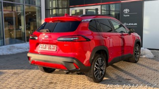 Toyota Corolla Cross 1,8 Hybrid e-CVT Style 2025