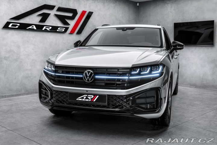 Volkswagen Touareg 3,0TDI 4M R-line Vzduch M 2026