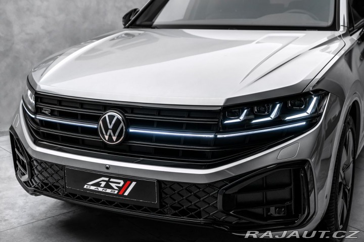 Volkswagen Touareg 3,0TDI 4M R-line Vzduch M 2026