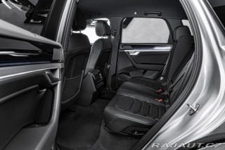 Volkswagen Touareg 3,0TDI 4M R-line Vzduch M 1800