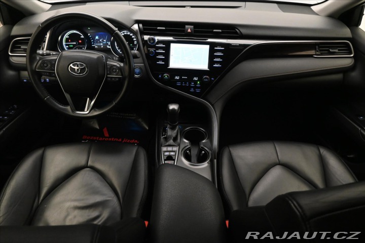 Toyota Camry 2,5 160 kW Hybrid Active 2020