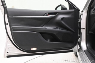 Toyota Camry 2,5 160 kW Hybrid Active 2020