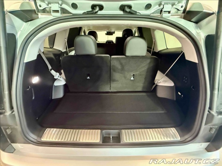Hyundai Ostatní modely Ioniq 9 0,0 7S PERFORMANCE CALLIG 2025