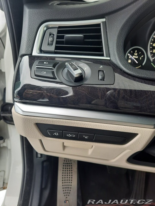 BMW 5 3,0   535d GT Xdrive 2011