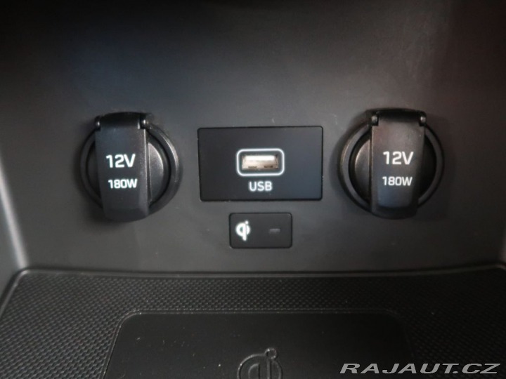 Hyundai i30 1.5T-GDi,118kW,CZ,Family 2022