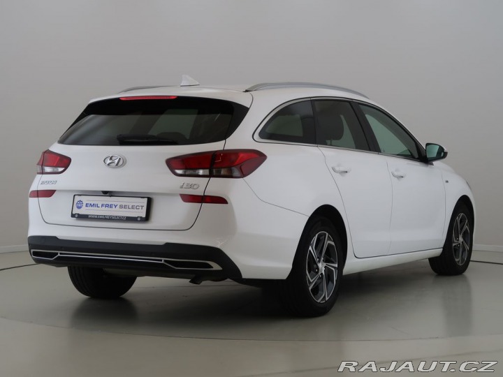 Hyundai i30 1.5T-GDi,118kW,CZ,Family 2022